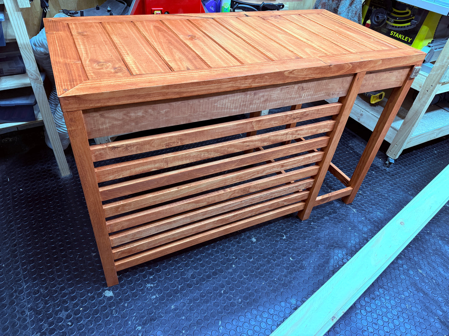 Mueble Parrillero y Cubre Aire Acondicionado