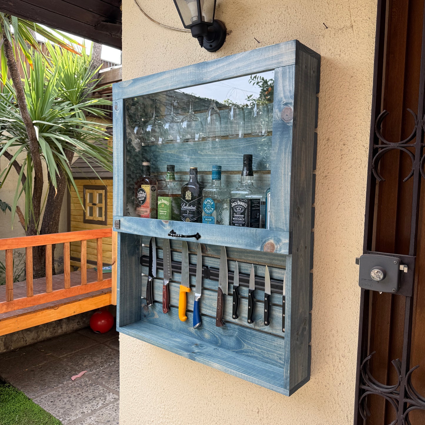 Bar Mural con Ventana