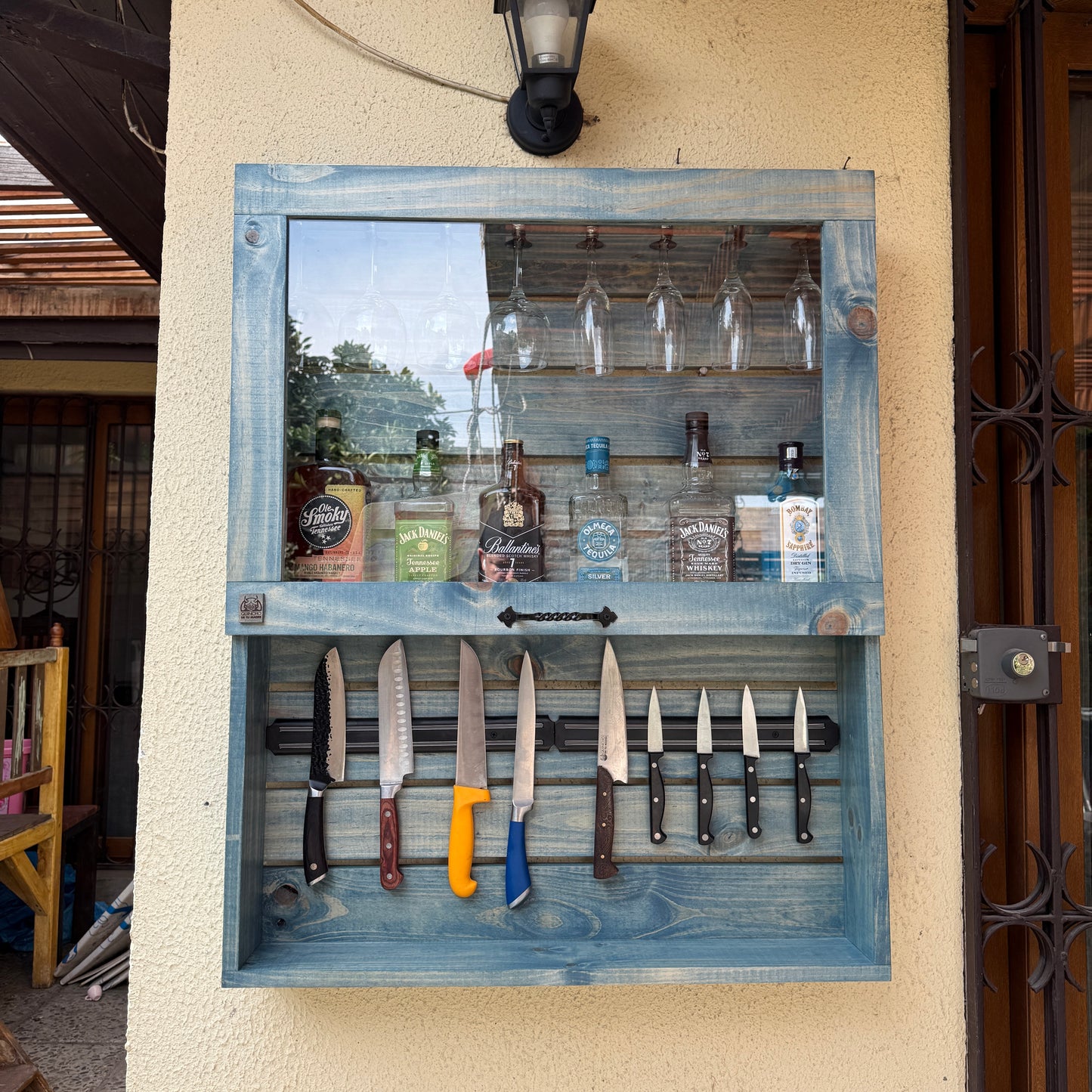 Bar Mural con Ventana