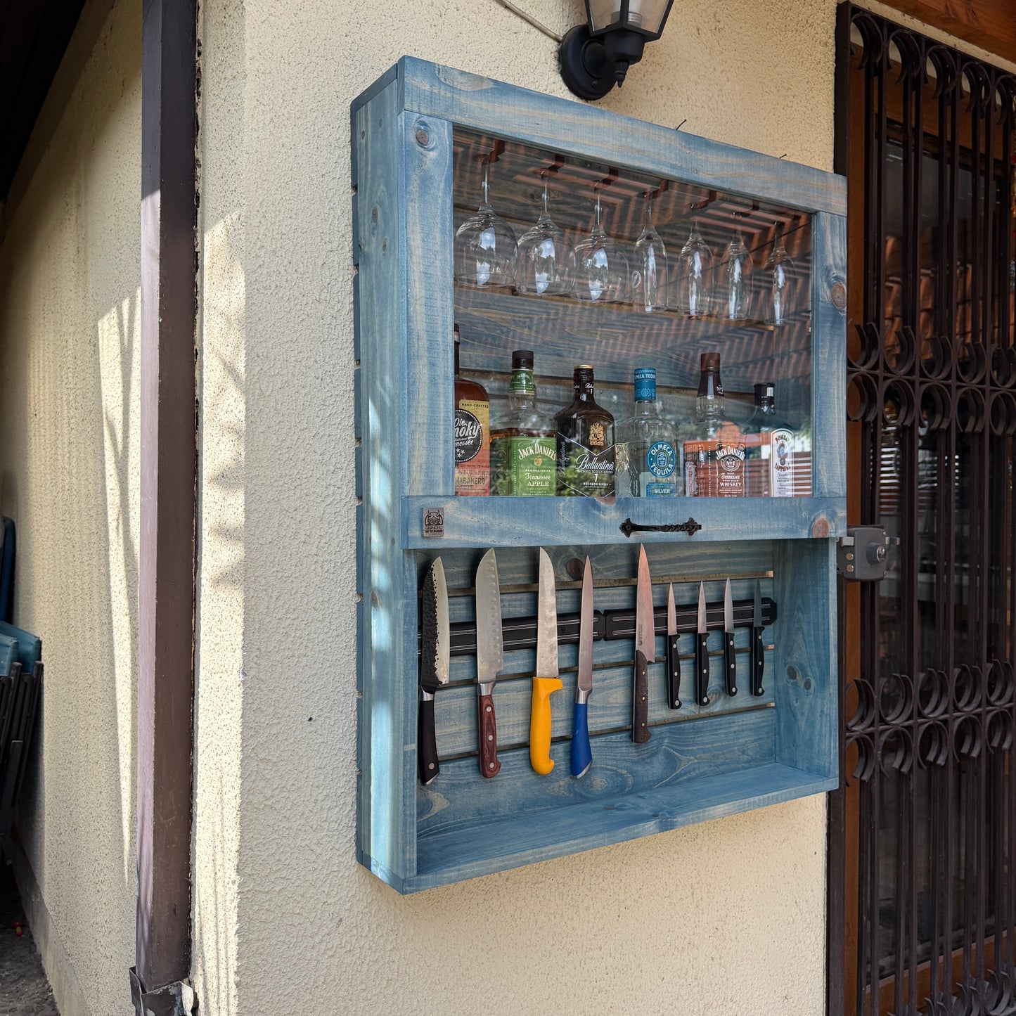 Bar Mural con Ventana