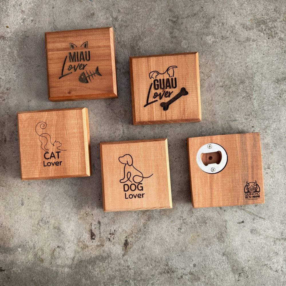 Posavasos de Roble con Destapador Dog - Cat Lover