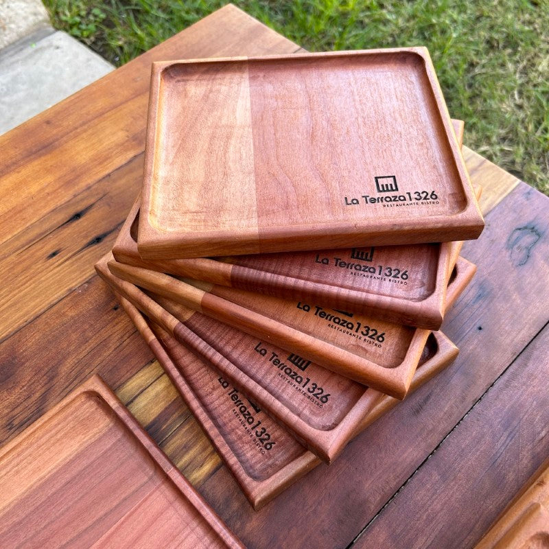 Platos de Roble