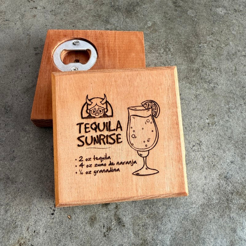 Posavasos de Roble con Destapador Estilo Cocktails