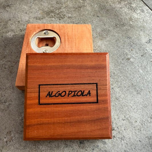 Posavasos de Roble con Destapador con Frases