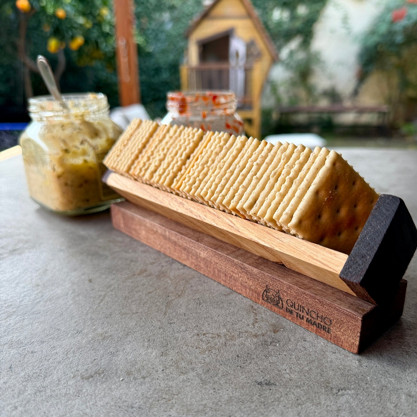 Portagalletas Clásica de Madera Nativa