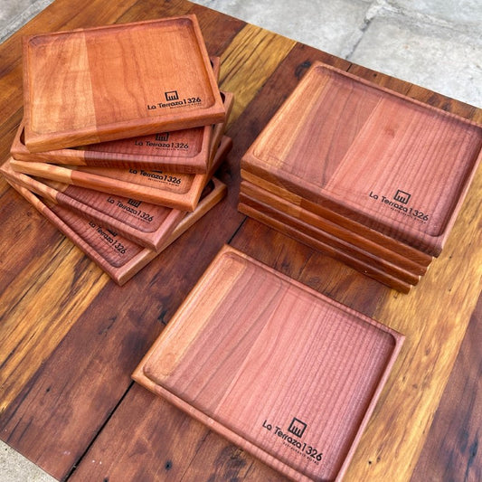 Platos de Roble