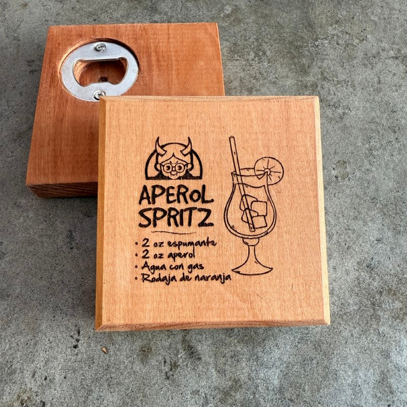 Posavasos de Roble con Destapador Estilo Cocktails